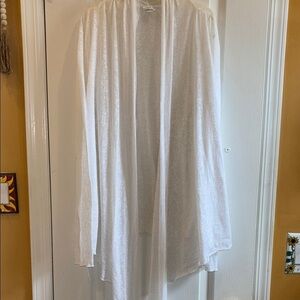 REEBOK..White Open Front Wrap
Laser Lace design in print
Light weight XL